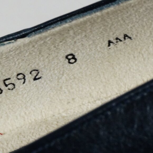 STUART WEITZMAN Leather Square Toe Heel Navy Blue Dress Shoe Size 8 AAA NEW - Picture 8 of 8